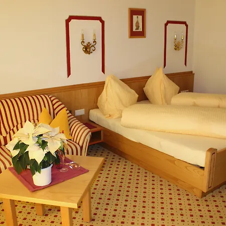 Vitalhotel Kaiserhof Отель Мёзерн
