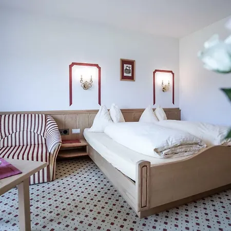 Otel Vitalhotel Kaiserhof Mösern